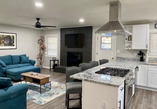 3415 Forrest Hl Dr, Atlanta GA  30354-1520 exterior