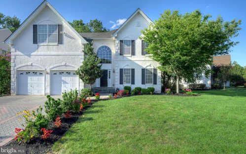 2 Craftwood Dr, Princeton, NJ 08540-6142