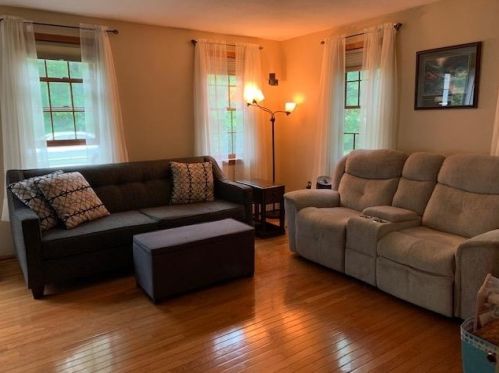 32 Morgan Ave, Pelham, NH 03076-5501