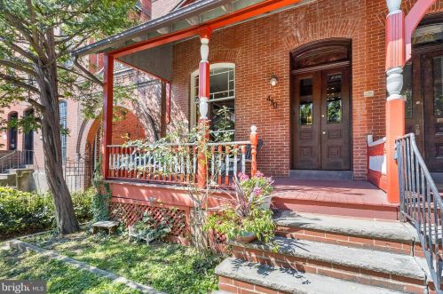 430 42 St, Philadelphia PA 19104-0044 exterior