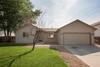 596 Aspen Cir, Longmont, CO 80530-8006