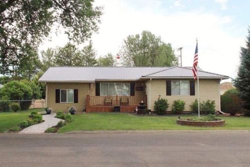 125 South St, Rangely, CO 81648-2118
