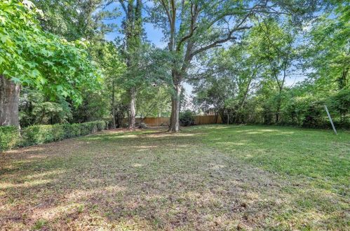 2347 Manor Ave, Atlanta GA  30344-1062 exterior