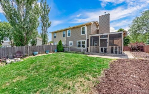 1151 Bradbury Cir, Carol Stream IL  60188-3903 exterior