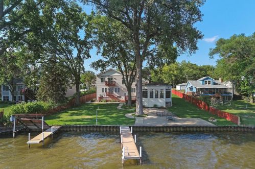 27771 Lake Shore Dr, Spring Grove IL  60081-9118 exterior