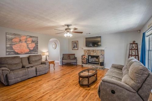 1509 Nunnally Way, Monroe, GA 30655-8388