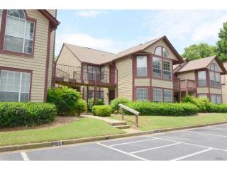 904 Wentworth Ct, Alpharetta, GA 30022-6861