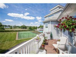 9 Quarry Dock Rd, Branford, CT 06405-4641