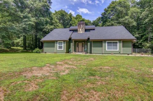 10 Cedar Ct, Porterdale, GA 30014-3629