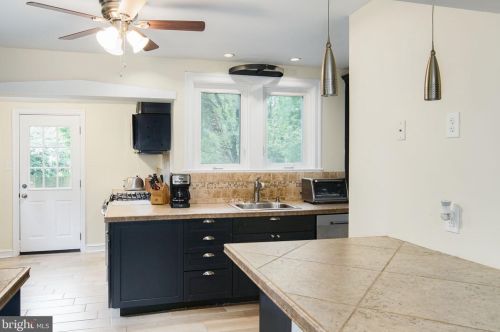 109 Center St, Tavistock NJ  08033-1803 exterior