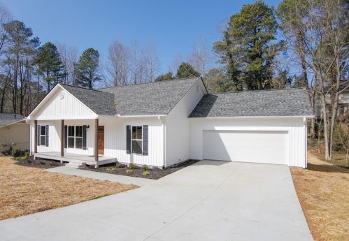 3127 Roberts Rd, Duluth, GA 30096-3518