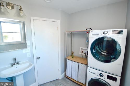 1161 Juniper St, Philadelphia PA  19147-4419 exterior