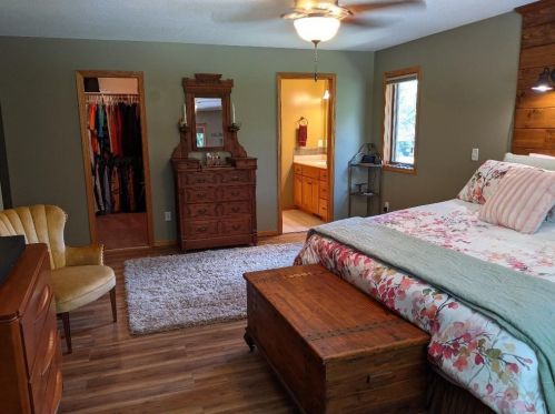 13387 Elmcrest Ave, Saint Paul MN  55110-5974 exterior