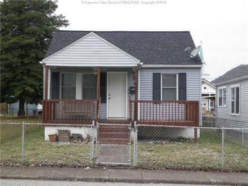 409 5th St, Diamond, WV 25015-1507