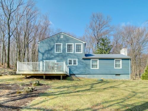 10 Long Ridge Rd, Dover NJ  07869-4564 exterior