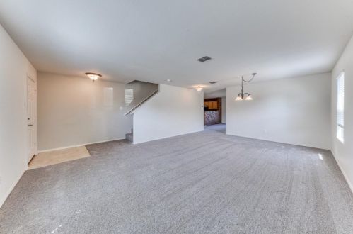 6816 Brookglen Ln, Fort Worth TX  76179-4183 exterior