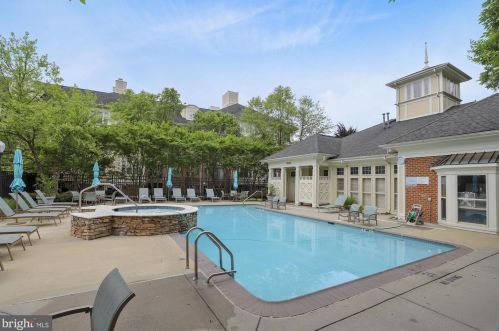 11775 Stratford House Pl, Herndon VA  20190-3392 exterior