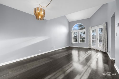 338 Wexford Ct, Carol Stream, IL 60188-6015
