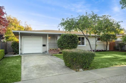 1054 Morningside Dr, Sunnyvale, CA 94087-1628