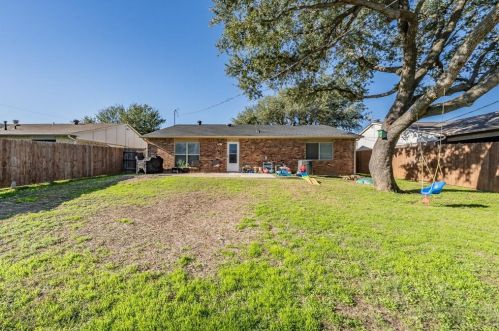 6440 Buckingham Trl, Fort Worth TX  76182-5005 exterior