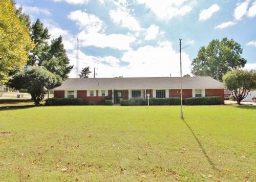 631 Robin Rd, Seminole, OK 74868-2672
