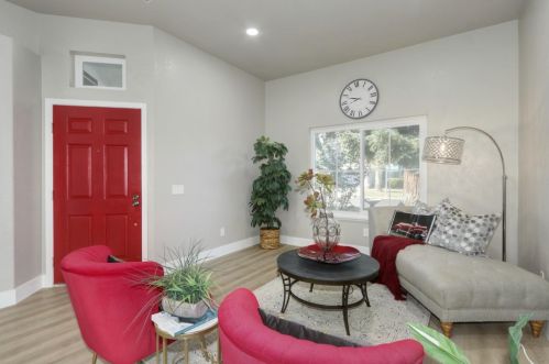 8539 Sun Sprite Ct, Elk Grove CA  95624-3809 exterior