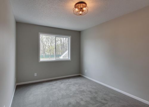 1821 103rd Ave, Minneapolis MN  55433-4745 exterior