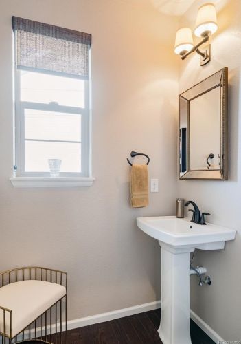 7090 Robertsdale Way, Denver CO 80016-7504 exterior