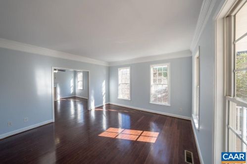 3418 Turnberry Cir, Charlottesville, VA 22911-7487