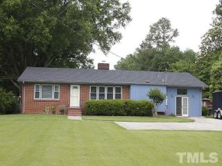 1330 Vandora Springs Rd, Garner, NC 27529-4115