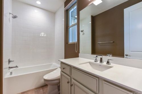 64 Interlude, Irvine CA  92620-3694 exterior