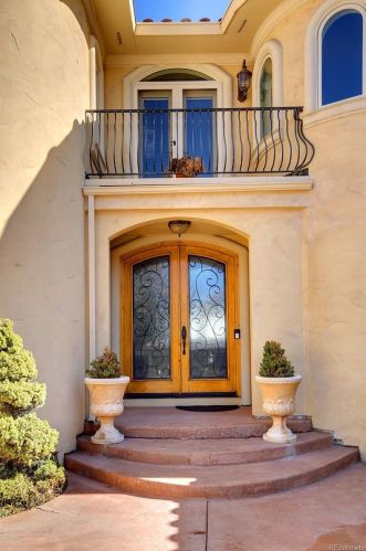 2170 Wolcott Ct, Denver, CO 80219-5004