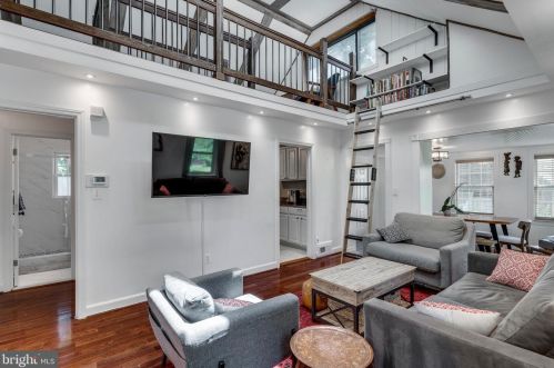 6711 Conway Ave, Silver Spring MD  20912-4830 exterior