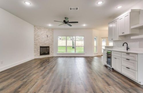 4132 Lovell Ave, Fort Worth TX  76107-5526 exterior