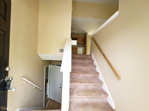 139 Hampton Oaks Dr, Hampton, GA 30228-2116
