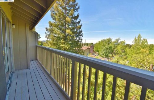 4370 Eagle Peak Rd, Concord CA  94521-3486 exterior
