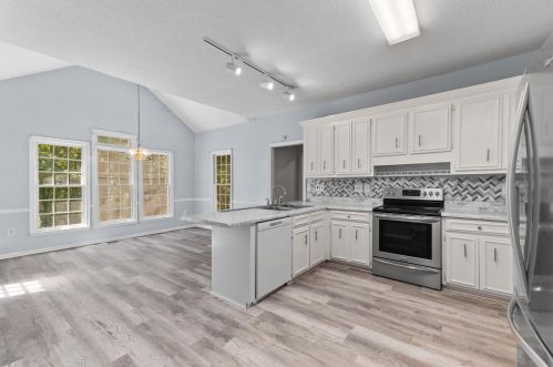 930 Deercrest Cir, Evans GA  30809-4230 exterior