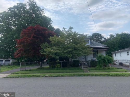 1748 7th St, Trenton, NJ 08638-3010