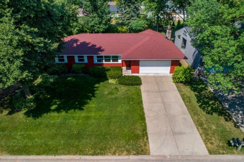 1520 21st Ave, Saint Paul MN  55112-5536 exterior