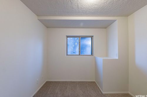 2327 Jordan Meadows Cv, Taylorsville UT exterior