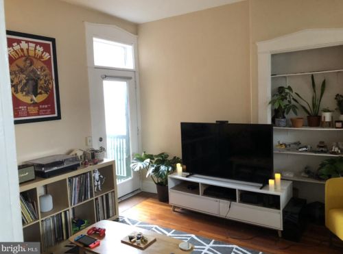 23 Walnut St, Lancaster PA  17602-2451 exterior