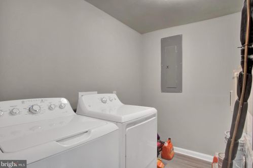 605 Spring Garden St, Carlisle PA  17013-9264 exterior