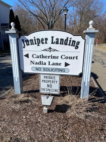 2 Catherine Ct, Wallingford, CT 06492-4386