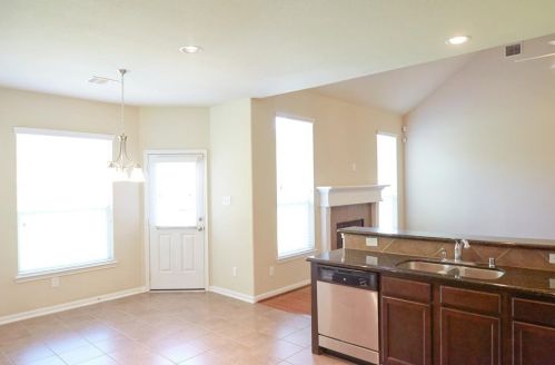 9099 Red Stag Ln, Conroe TX  exterior