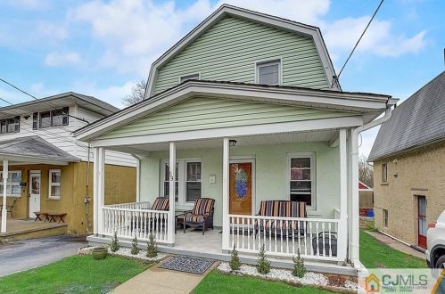 59 Evergreen Ave, Perth Amboy, NJ 08863-1620