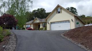 111 Summerwood St, Roseburg, OR 97471-8321
