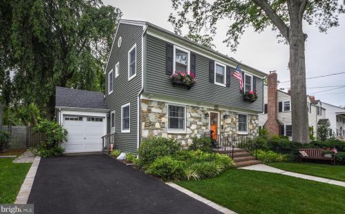 564 Cleardale Ave, Trenton, NJ 08618-2541