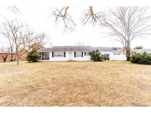 291 Riverdale Rd, Tappahannock, VA 22560-5009