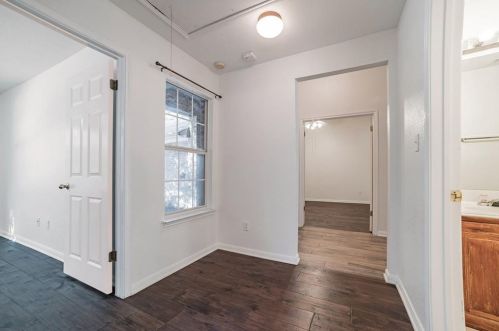 15624 Fisher Is Dr, Austin TX  78717-3833 exterior
