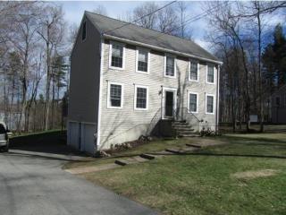 64 Red Squirrel Ln, Chester, NH 03036-4241
